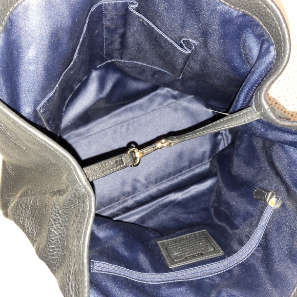 Coach Leather Purse - Picture 3 of 8